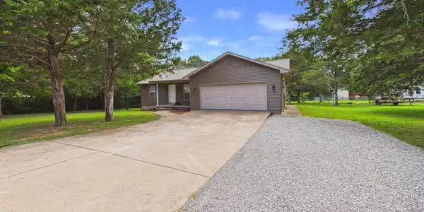 106 NOTTINGHAM DRIVE
