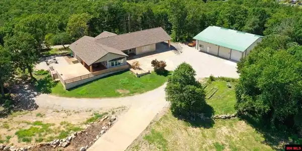 85 EVERGREEN LANE