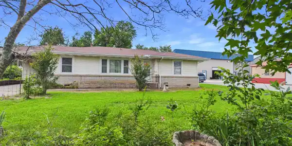 4392 HWY 62 EAST
