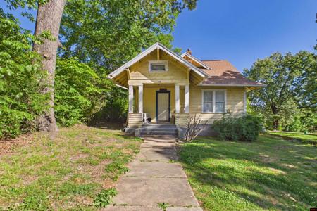 506 POWELL AVENUE