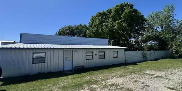 2316 N HWY 126