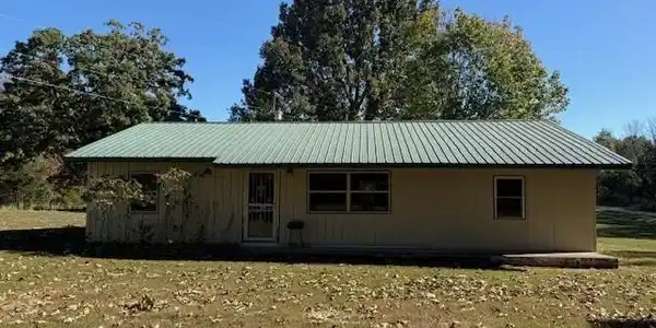 144 WOODS POINT ROAD