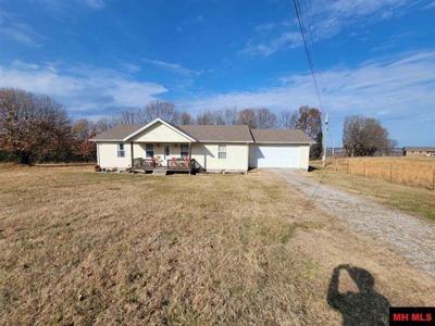331 WYANDOTTE DRIVE