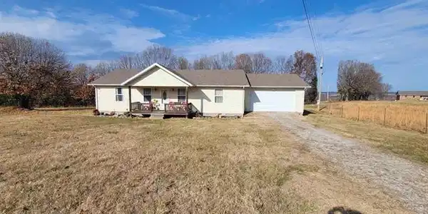 331 WYANDOTTE DRIVE