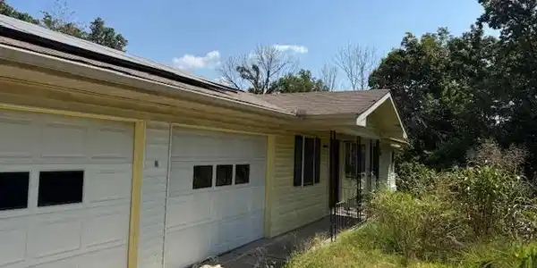 6 ROYAL OAKS LANE