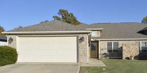 213 TURNBERRY COURT