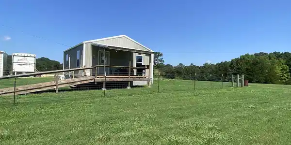 285 MUSTANG DRIVE