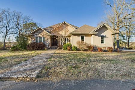 157 BAKERBERRY LANE