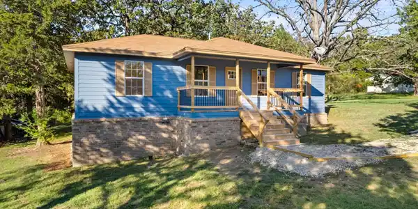 112 LAKELAND POINT