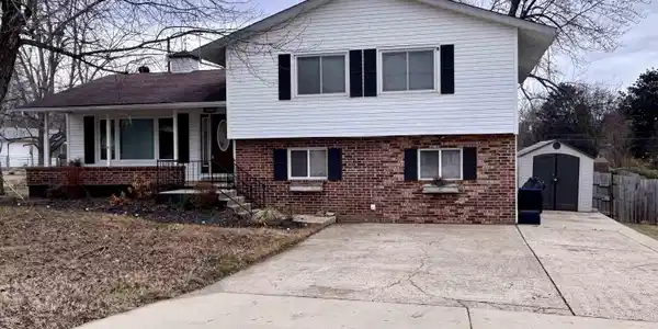 1109 WAVERLY ROAD