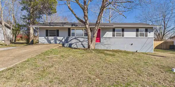 433 LOUANN DRIVE