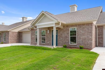2015 SILVER BAY COURT
