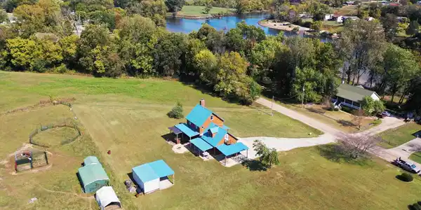 1275 RIVERVIEW DRIVE