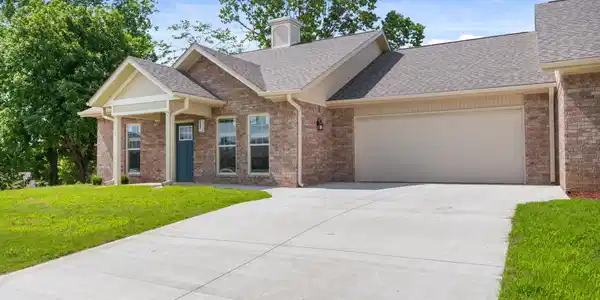 2002 SILVER BAY COURT