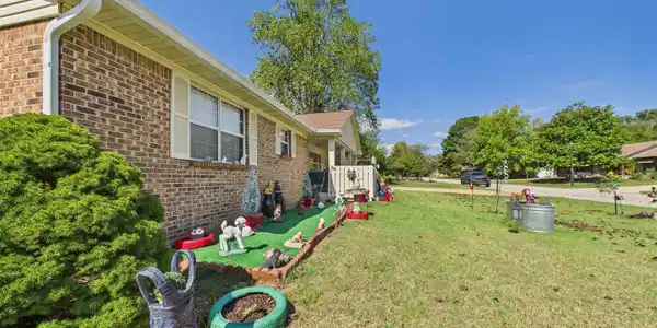 1705 ARBOR