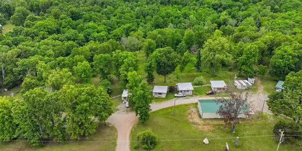 34 LAKE OAK DRIVE