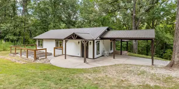 6570 DOGWOOD DRIVE