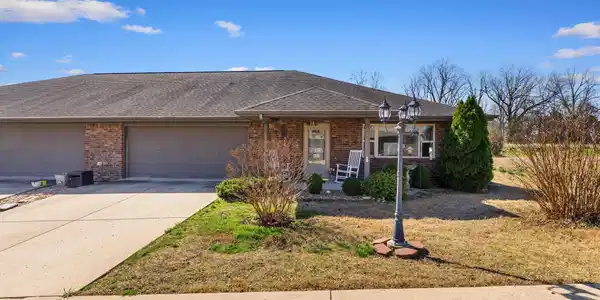 38 DEVONSHIRE CIRCLE
