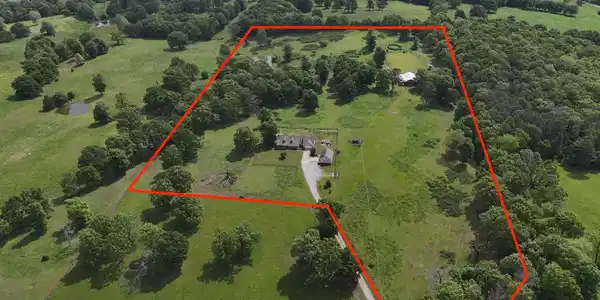 Image 2: property lines are approx for reference only, Property lines