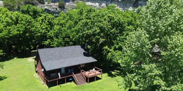 802 MULLETT'S LANDING ROAD