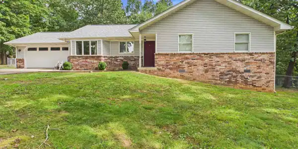 78 LORRAINE PLACE