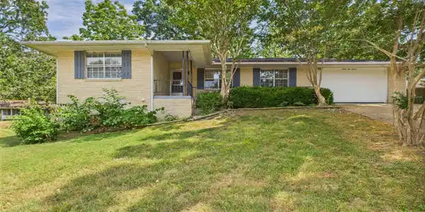 3113 JANICE CIRCLE