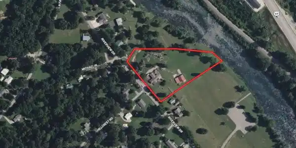 382 RIVERVIEW DRIVE