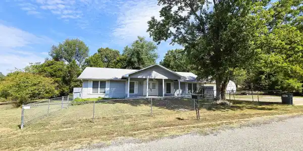 63 SARA LANE