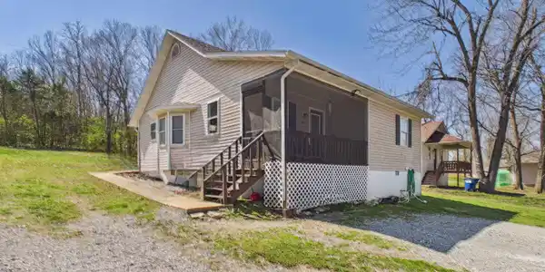 504 WALNUT