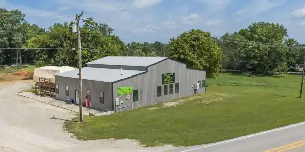 2052 CENTRAL BOULEVARD
