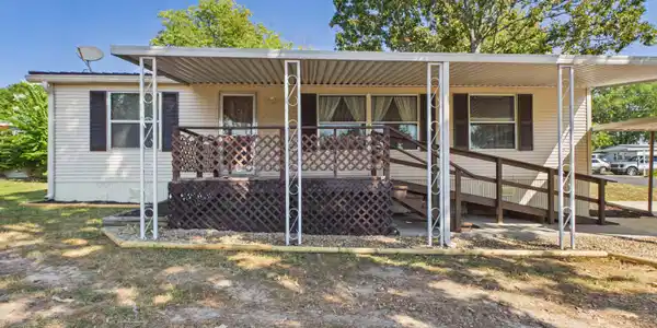 32 NORA COURT