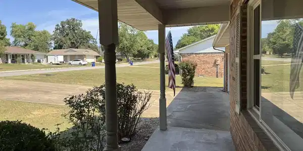 1513 BERRY LANE