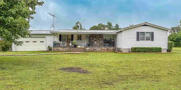 1095 HWY 235