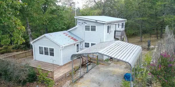 2194 N MOCCASIN CREEK ROAD