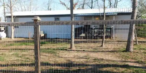 1944 WOODS POINT ROAD