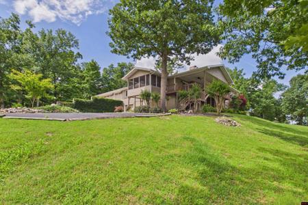 387 BLACKJACK TRAIL