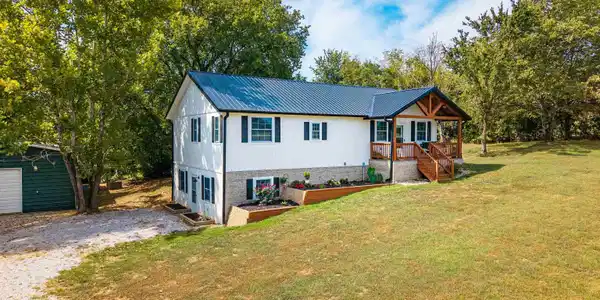 4252 BELLEFONTE ROAD