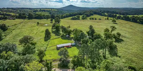 151 WHITE STAR LN