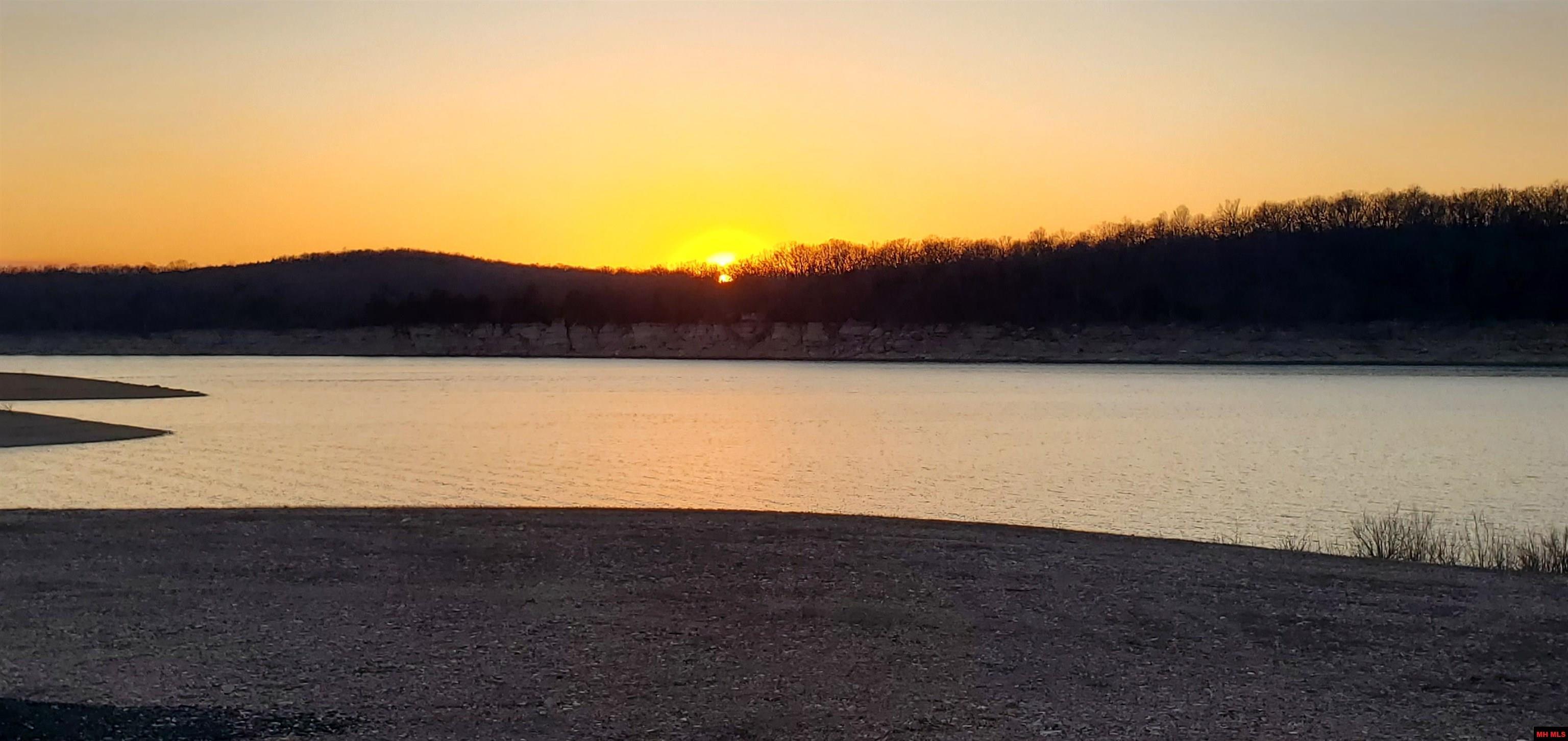 Image 0: BEAUTIFUL!!!