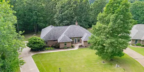 198 BRECKENRIDGE COURT
