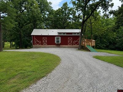 115 OAKWOOD ACRES CIRCLE