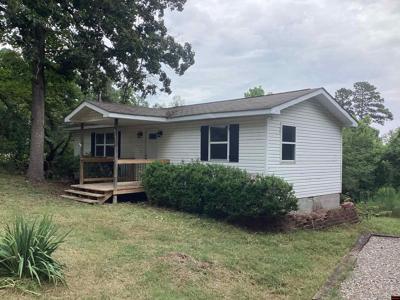 199 WHITE OAK DRIVE
