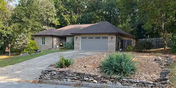 553 NORTHPOINTE DRIVE