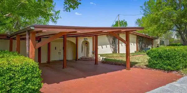 227 HARDING BOULEVARD