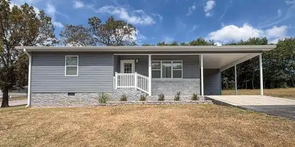 102 E 5TH STREET