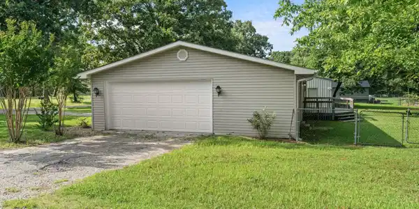 107 GREEN IVY DRIVE