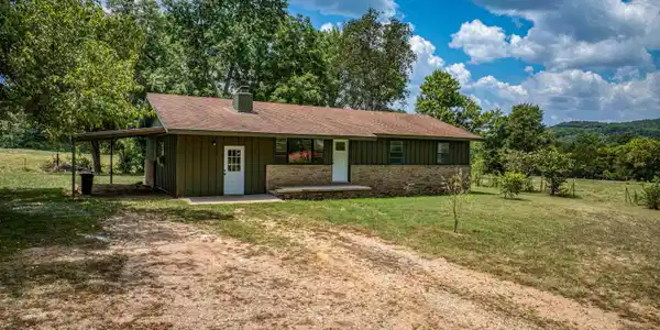 160 S OKLAHOMA