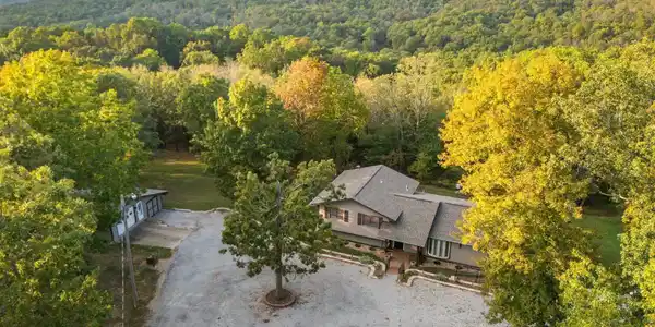 3965 OAKLAND ROAD
