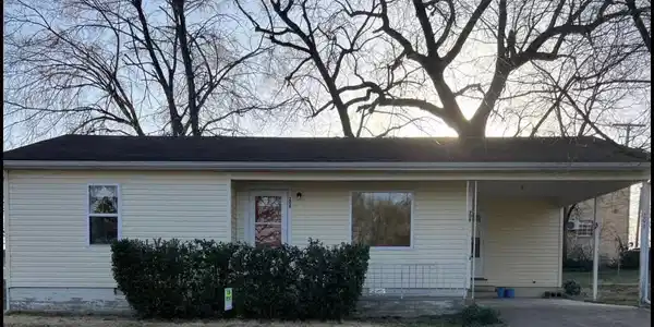206 N 2ND STREET