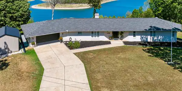 763 HICKORY FLATS LANE